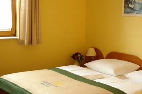 Landhotel Dresden Hotel